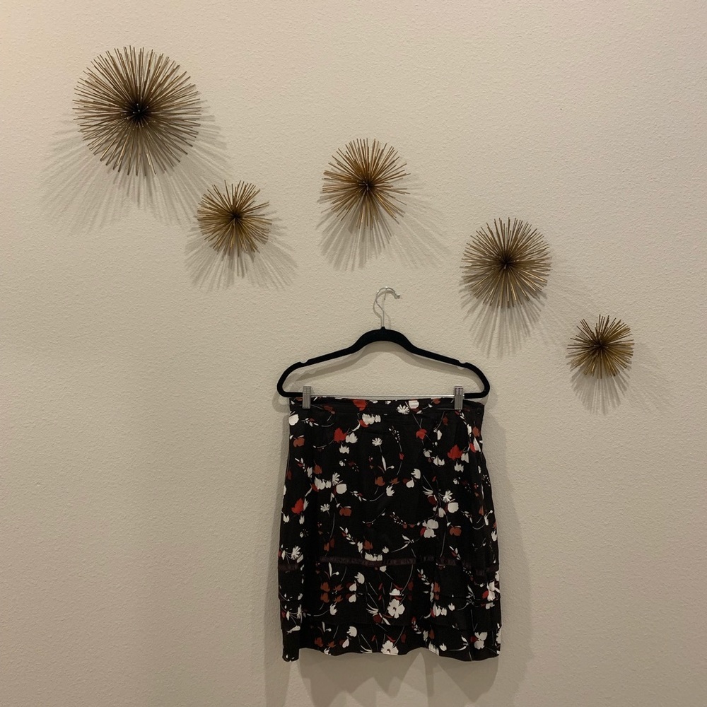 Anne Klein Black Floral Skirt Size 12